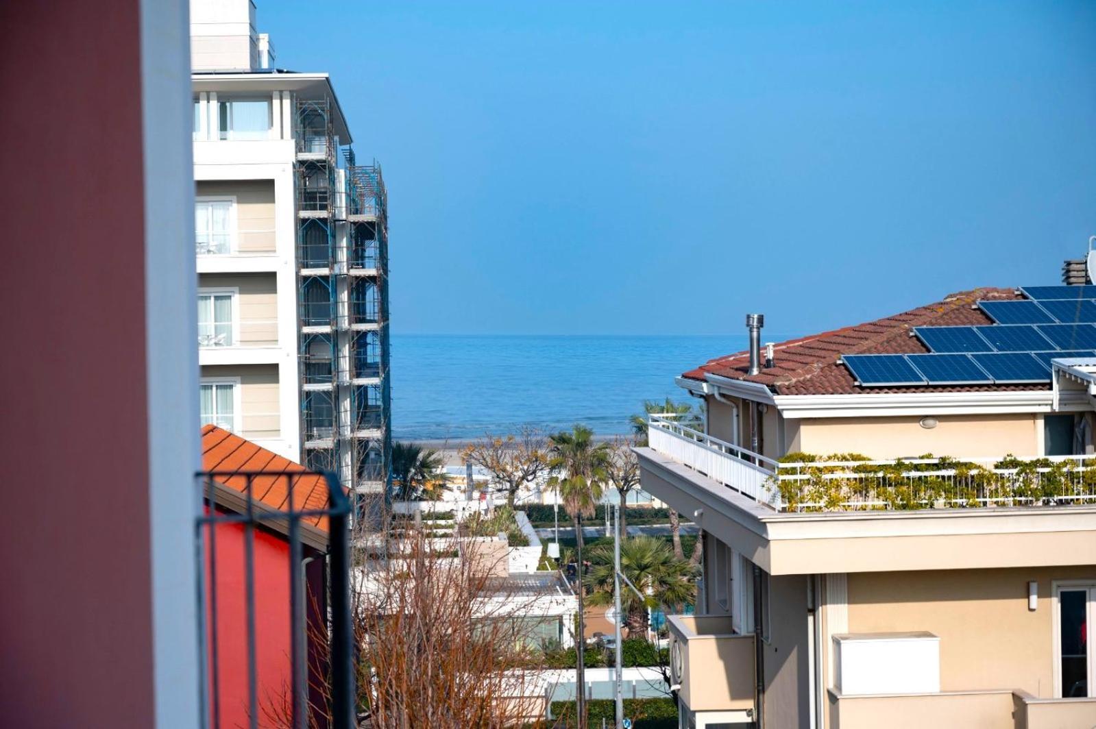 Hotel Selene - Vista Mare Риччоне Номер фото